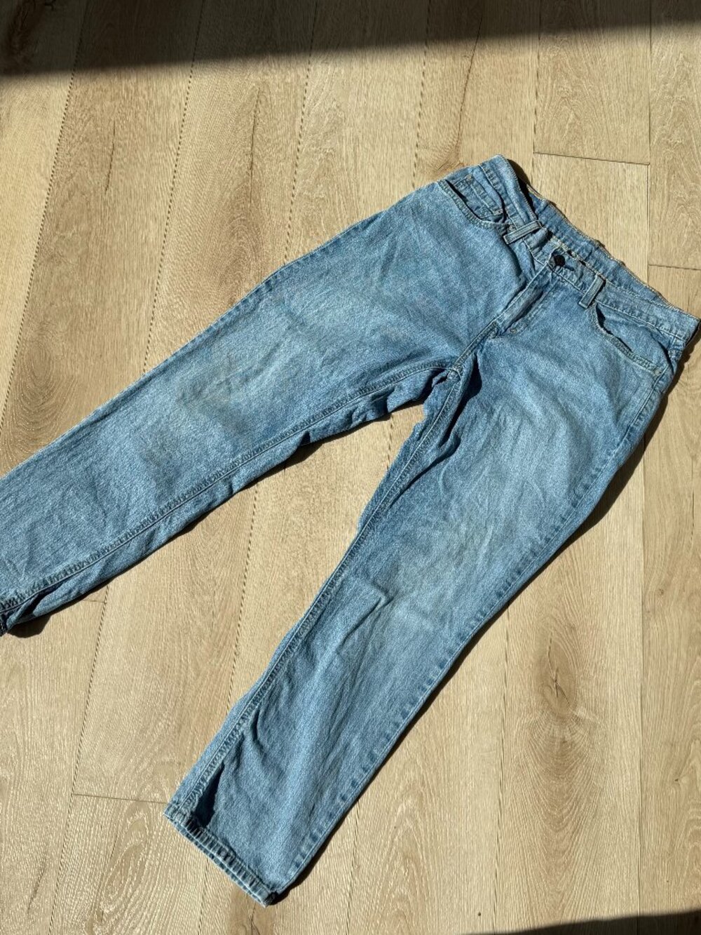 Light Wash Levi’s 541 Jeans 32x30
